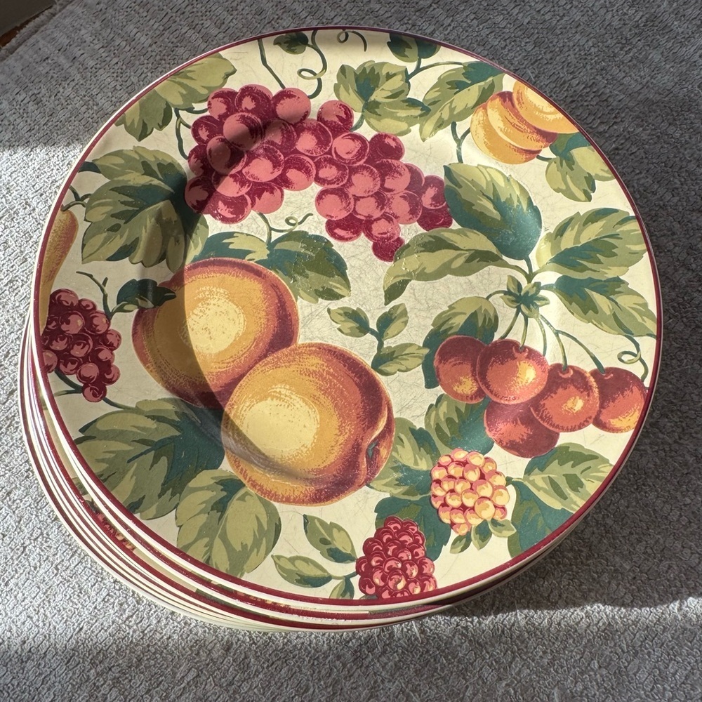 Waverly Garden Room Set of Seven 8.5” Plates